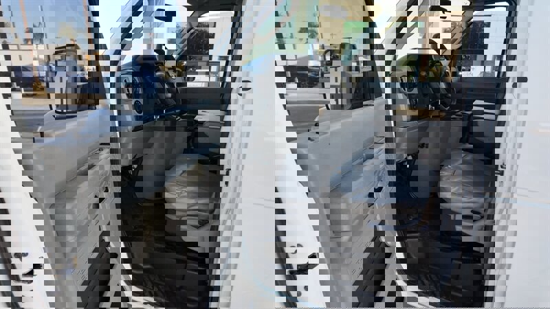 Used 2013 Ford E-150 and Econoline 150 w/ PWR Group image 10