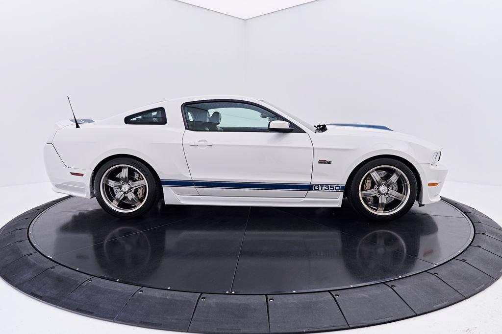 Used 2011 Ford Mustang GT Premium w/ Electronics Pkg RWD image 16