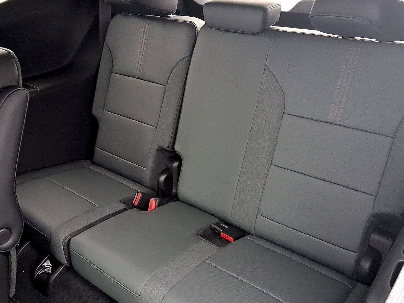 New 2026 GMC Acadia AT4 w/ LPO, Floor Liner Package image 14