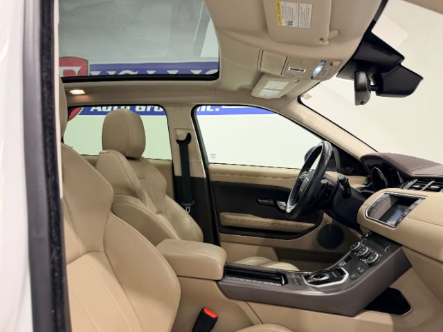 Used 2018 Land Rover Range Rover Evoque SE AWD/4WD image 34