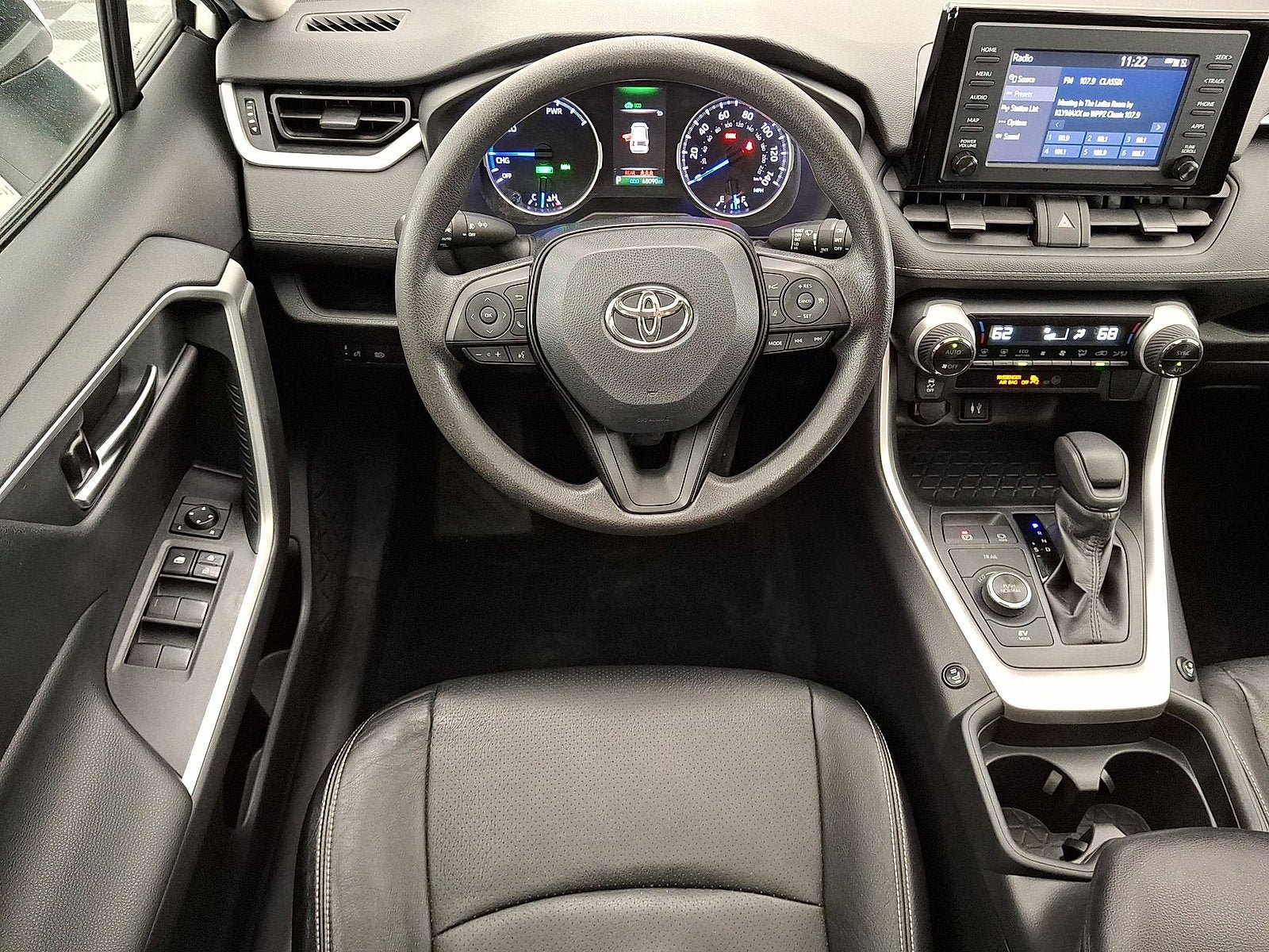 Certified 2019 Toyota RAV4 XLE w/ Carpet Mat Package AWD/4WD image 13