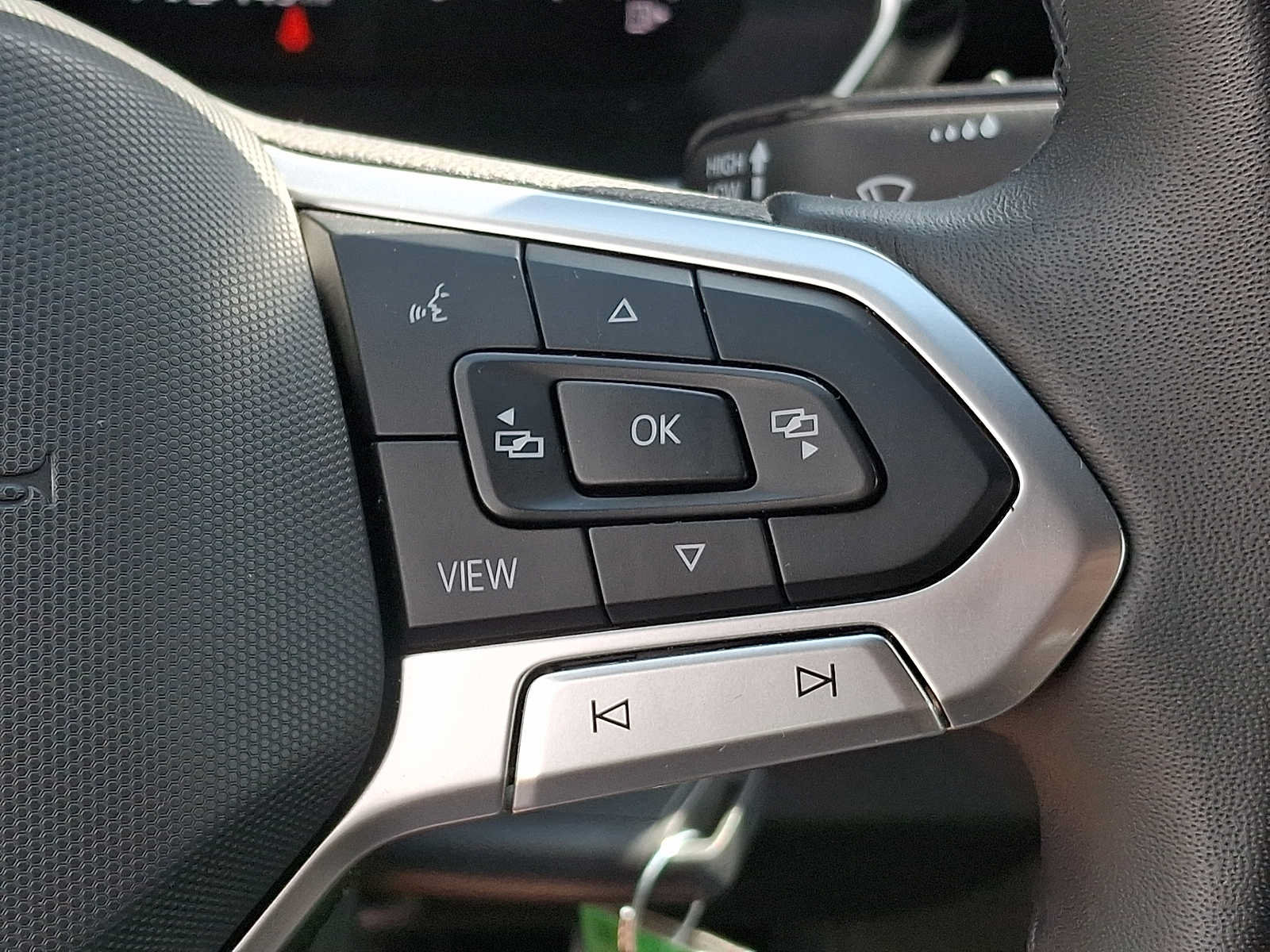 Certified 2024 Volkswagen Jetta Sport FWD image 19