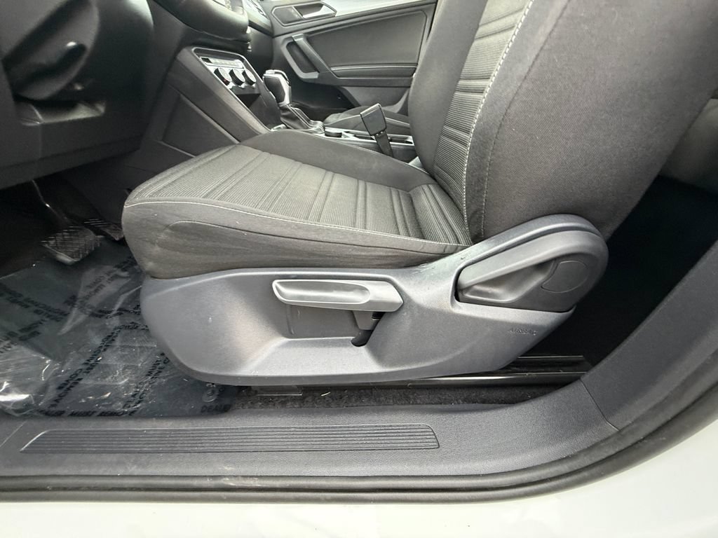 Used 2023 Volkswagen Tiguan S AWD/4WD image 11