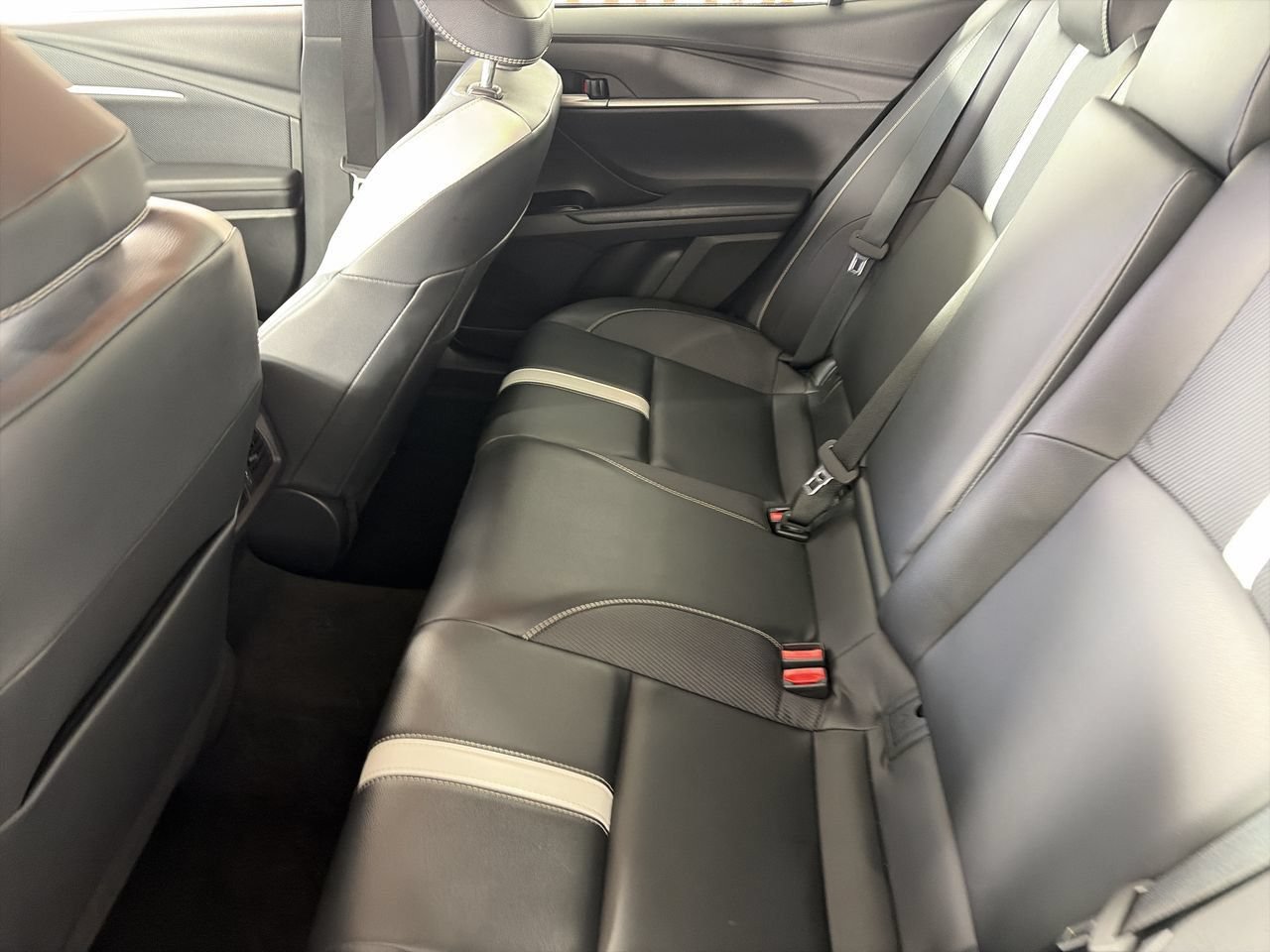 Used 2025 Toyota Camry SE FWD image 21