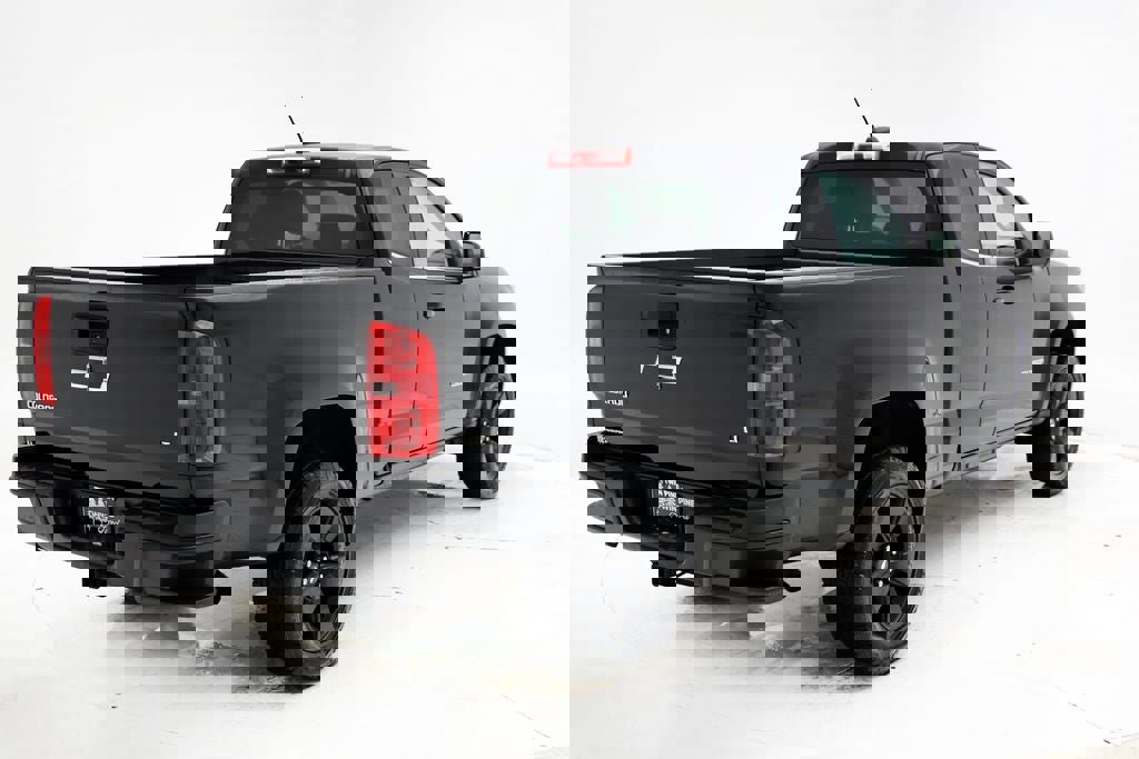 Used 2016 Chevrolet Colorado LT w/ Midnight Edition image 9