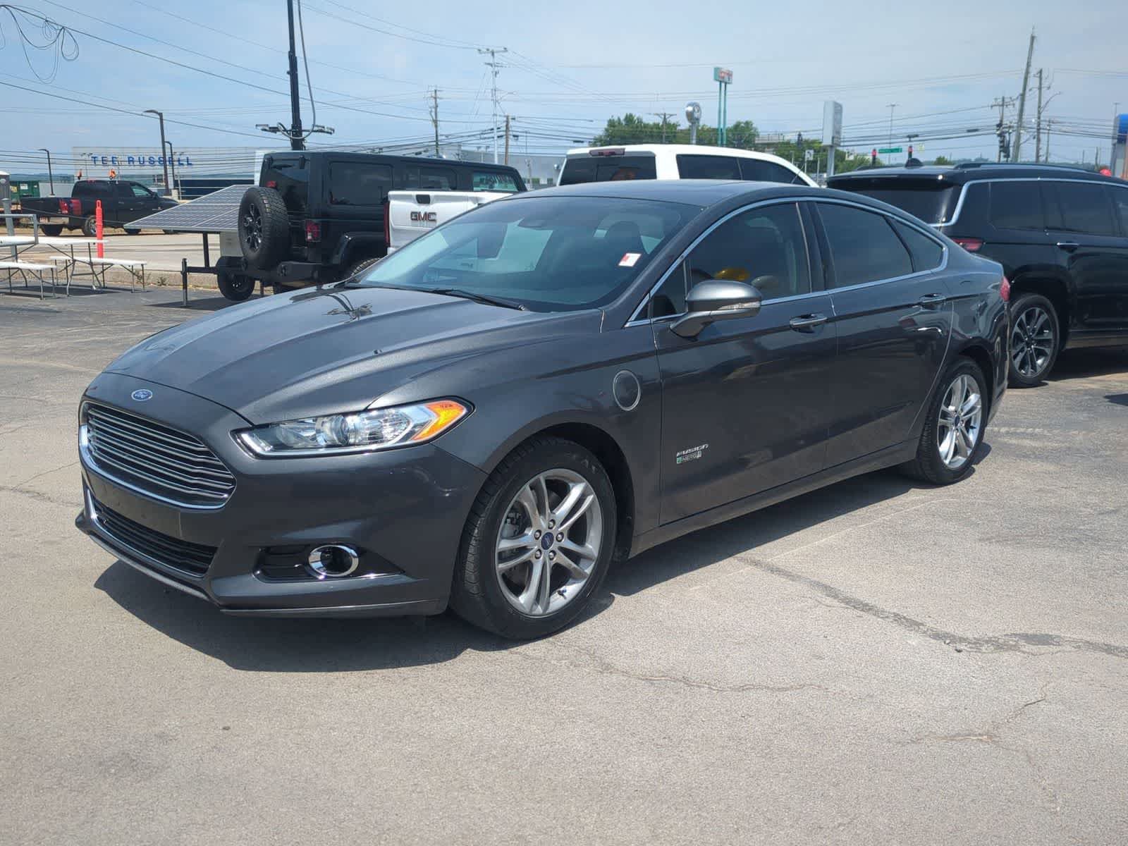 Used 2016 Ford Fusion Energi Titanium w/ Driver Assist Package FWD image 4