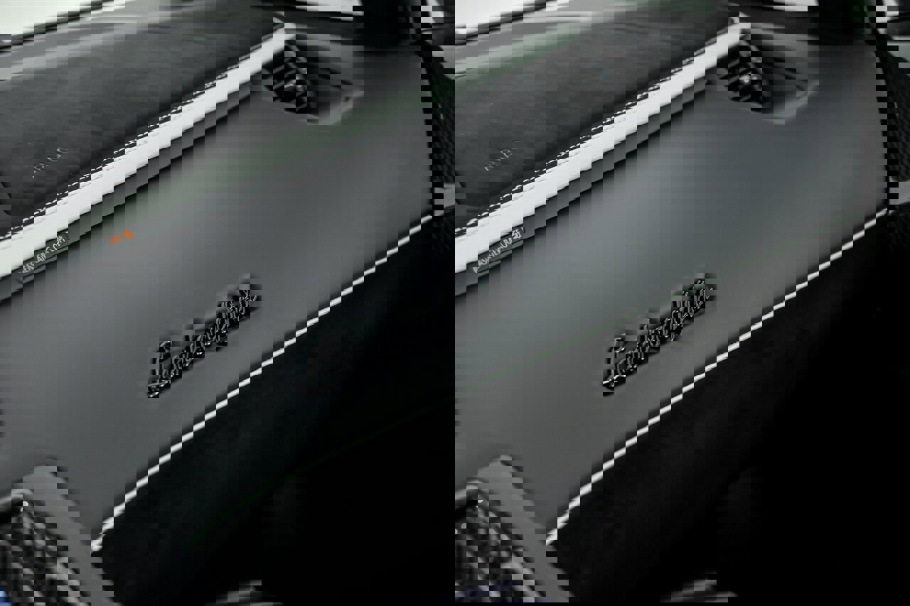 Used 2019 Lamborghini Aventador SVJ image 40