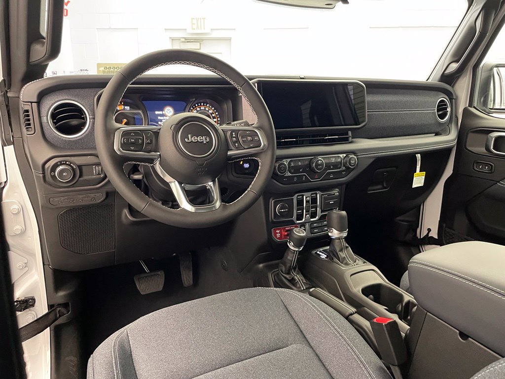 New 2026 Jeep Wrangler Unlimited Rubicon AWD/4WD image 10