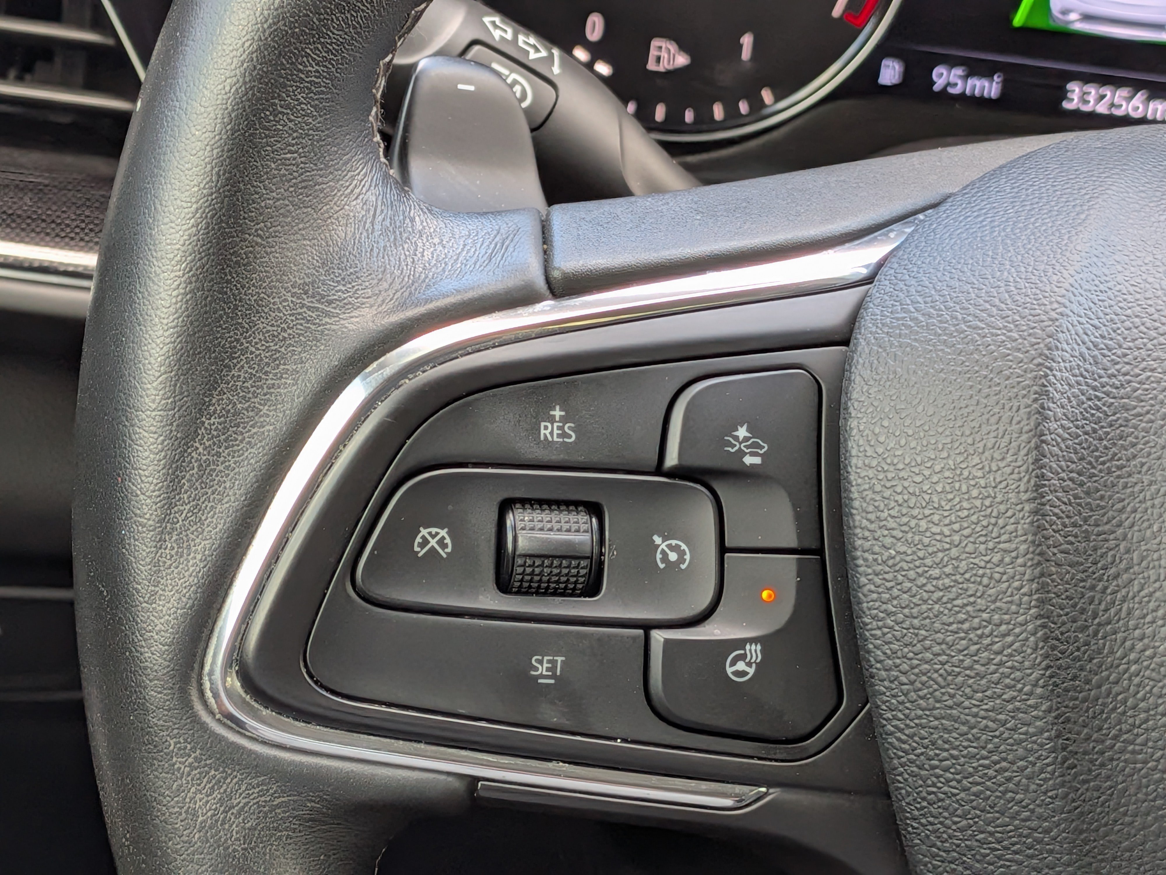 Certified 2023 Buick Envision Essence FWD image 26