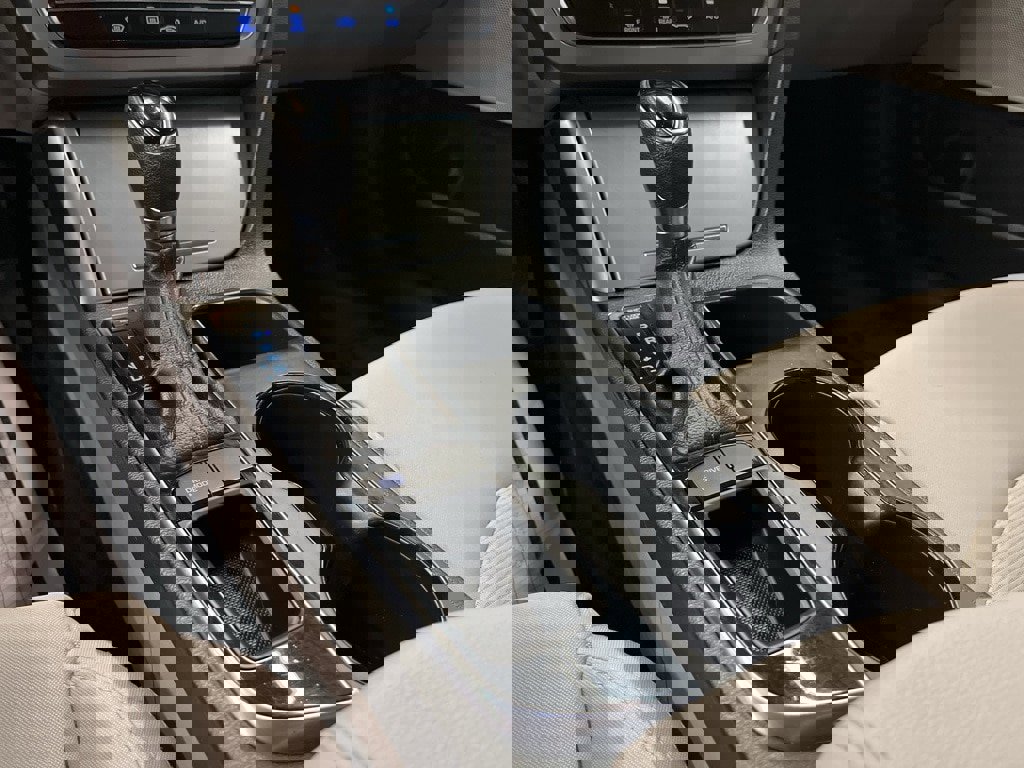 Used 2016 Hyundai Sonata SE w/ Cargo Package image 26