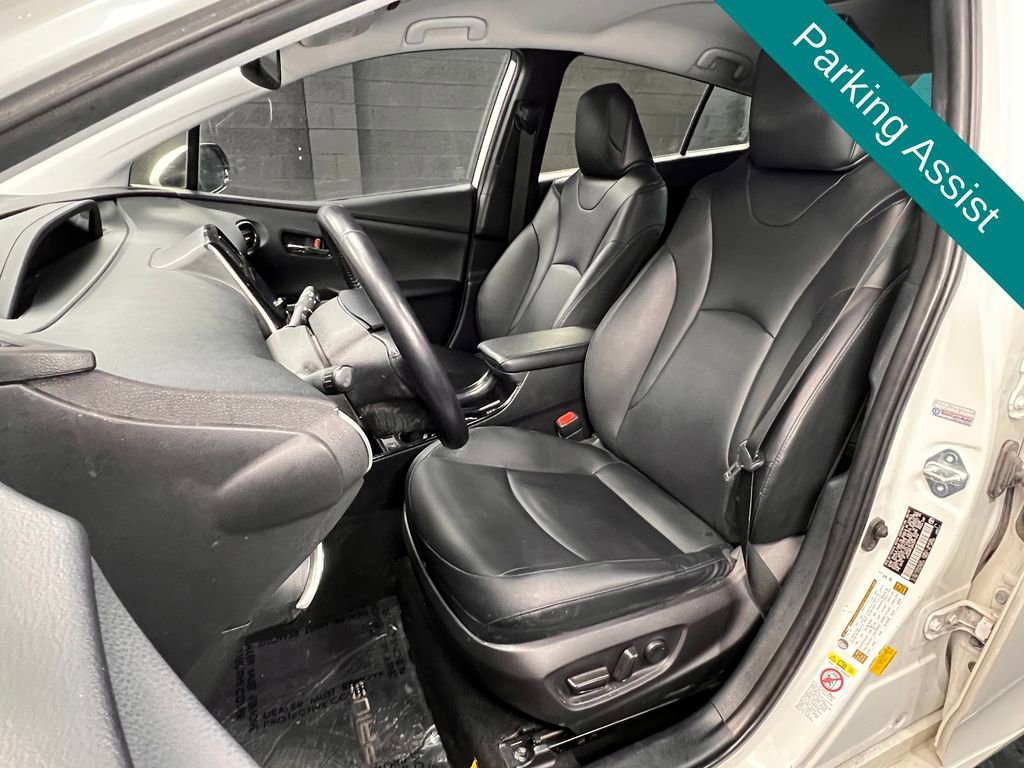 Used 2019 Toyota Prius XLE image 4