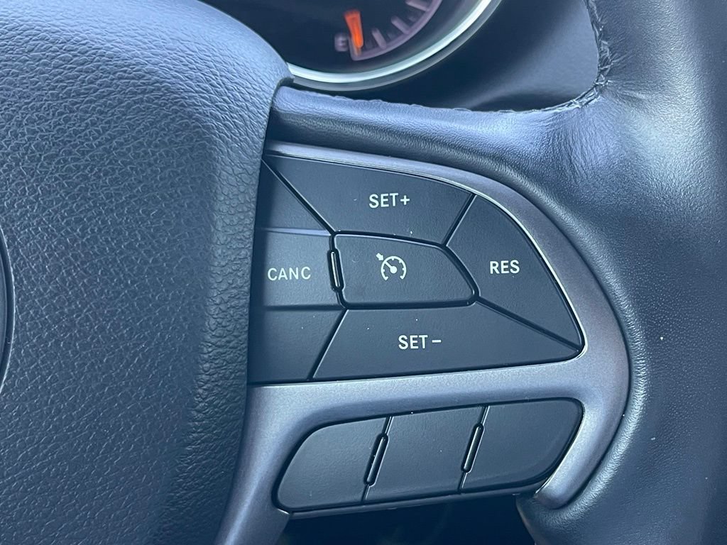 Used 2021 Jeep Grand Cherokee Freedom Edition AWD/4WD image 23