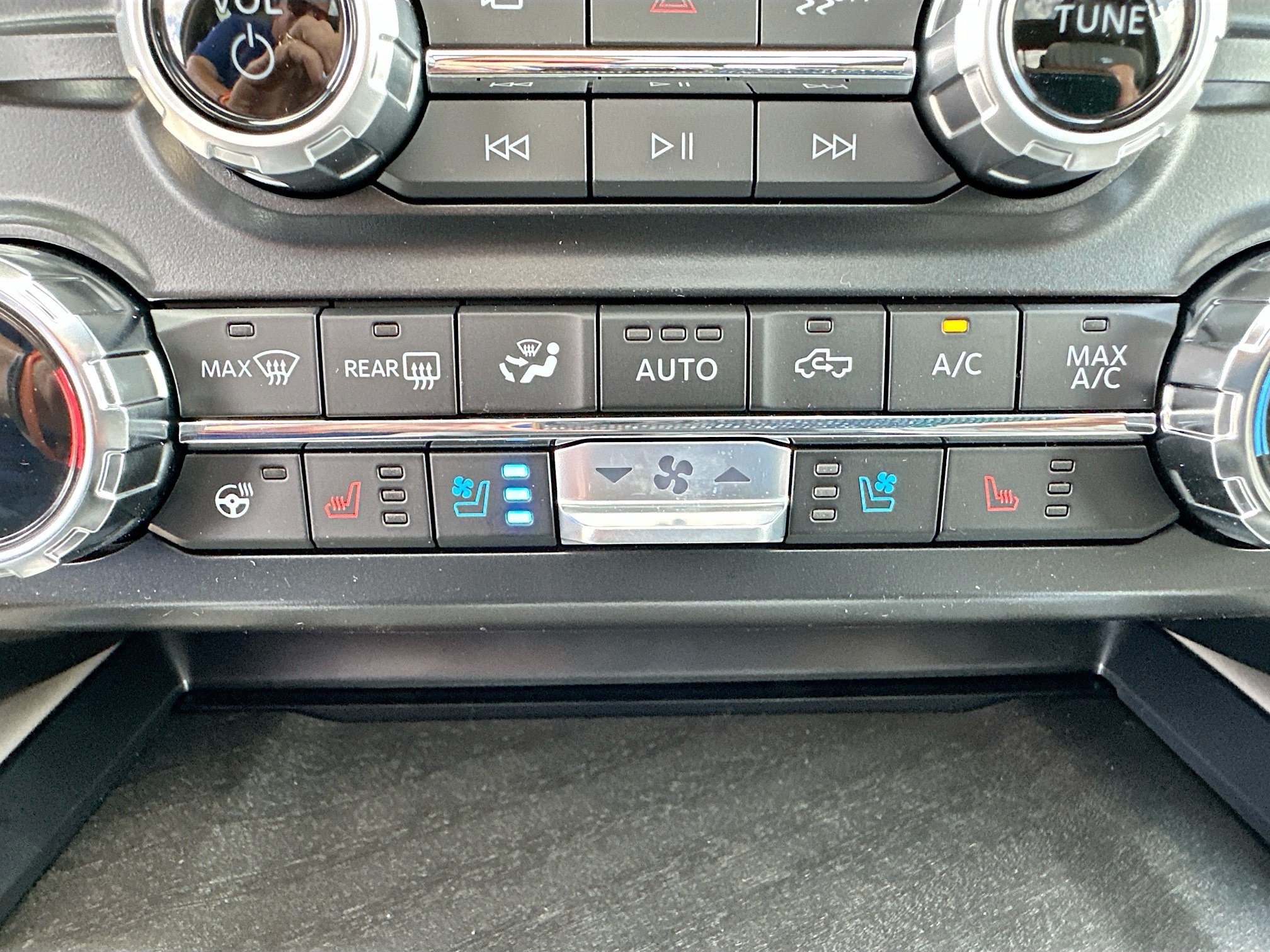 New 2026 Ford F350 Platinum w/ Platinum Plus Package AWD/4WD image 29