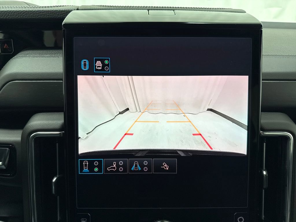 Used 2025 GMC Yukon Denali image 34