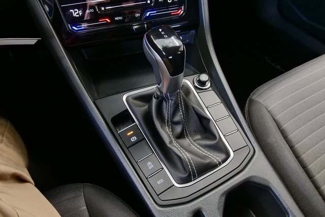 Certified 2025 Volkswagen Jetta S image 21