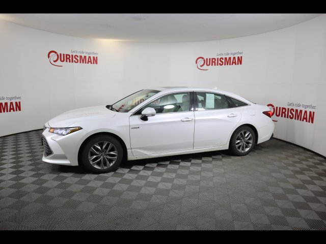 Used 2020 Toyota Avalon XLE w/ Moonroof Package FWD image 8