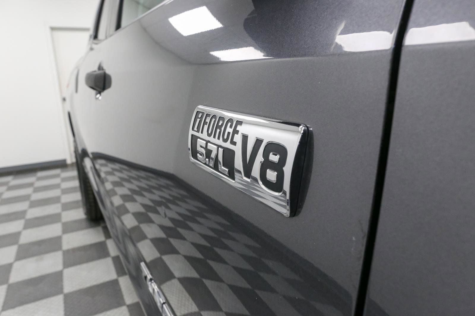 Used 2016 Toyota Tundra SR5 image 7