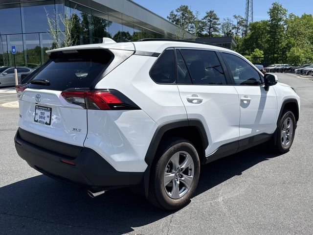 Used 2025 Toyota RAV4 XLE w/ Convenience Package FWD image 7