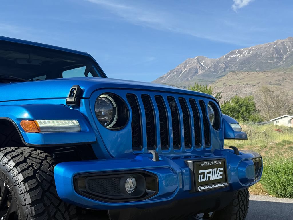 Used 2023 Jeep Gladiator Overland AWD/4WD image 18