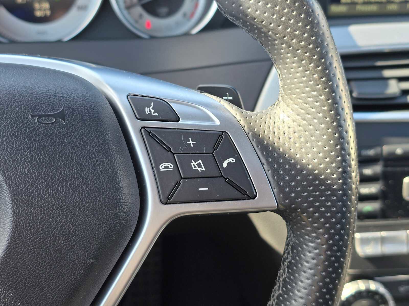 Used 2015 Mercedes-Benz C 350 4MATIC Coupe image 28