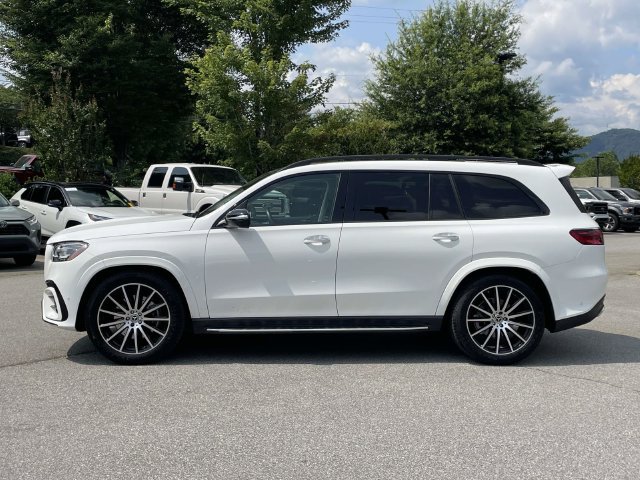 Used 2024 Mercedes-Benz GLS 580 4MATIC image 2