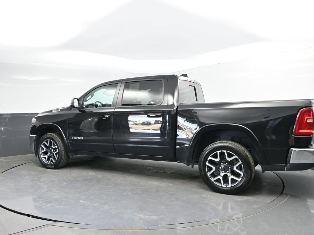 Used 2025 RAM 1500 Laramie AWD/4WD image 7