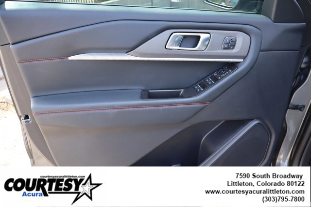 Used 2025 Ford Explorer ST-Line w/ Premium Package image 21