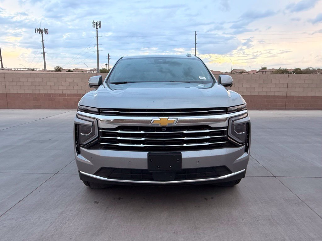 Used 2025 Chevrolet Tahoe LT AWD/4WD image 2
