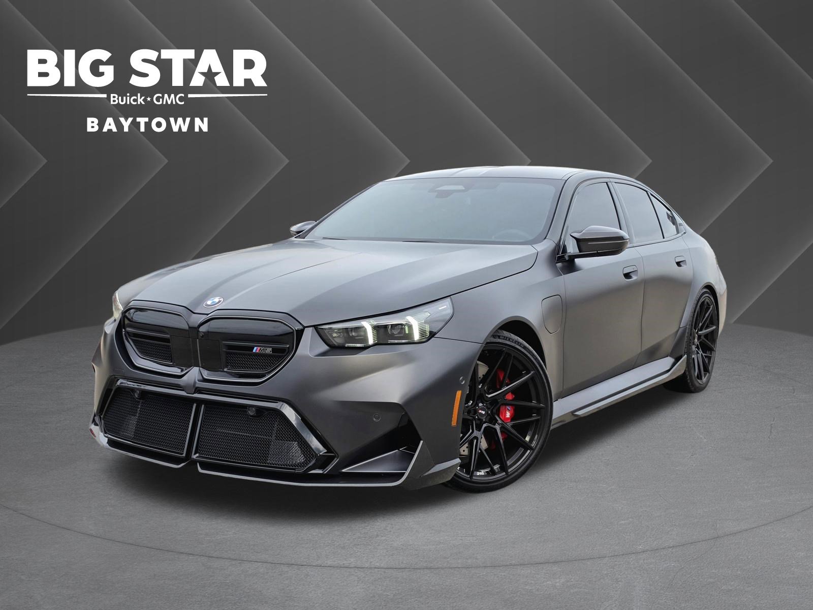 Used 2026 BMW M5 w/ Carbon Package AWD/4WD image 1