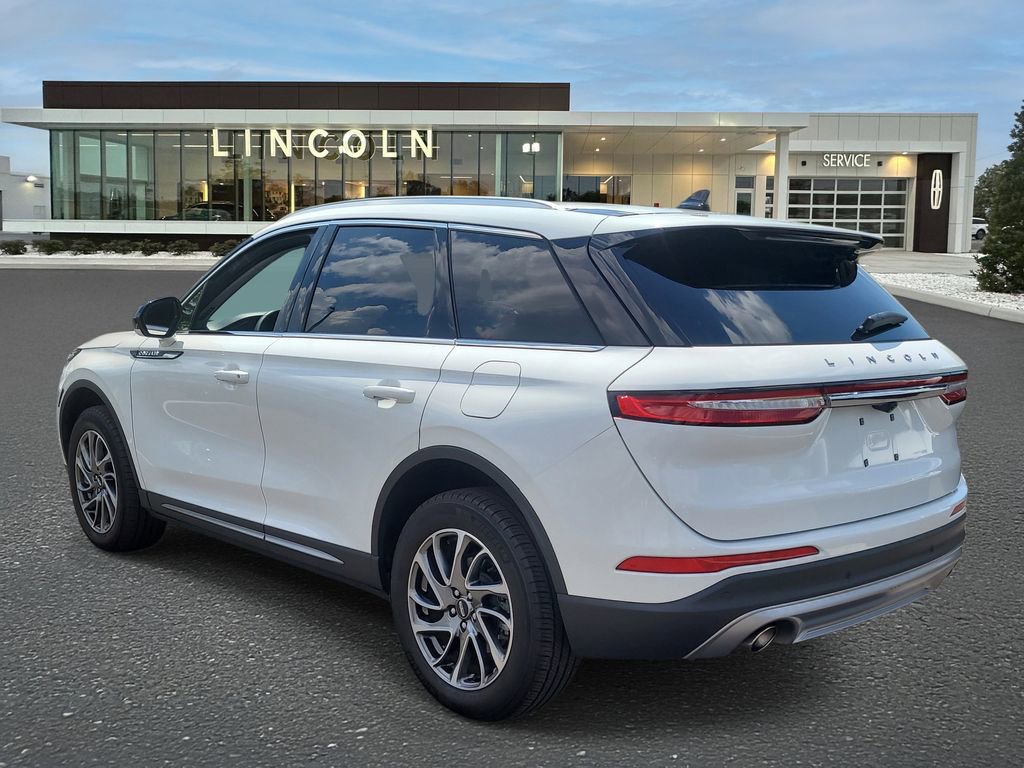 Used 2022 Lincoln Corsair AWD w/ Equipment Group 101A image 3