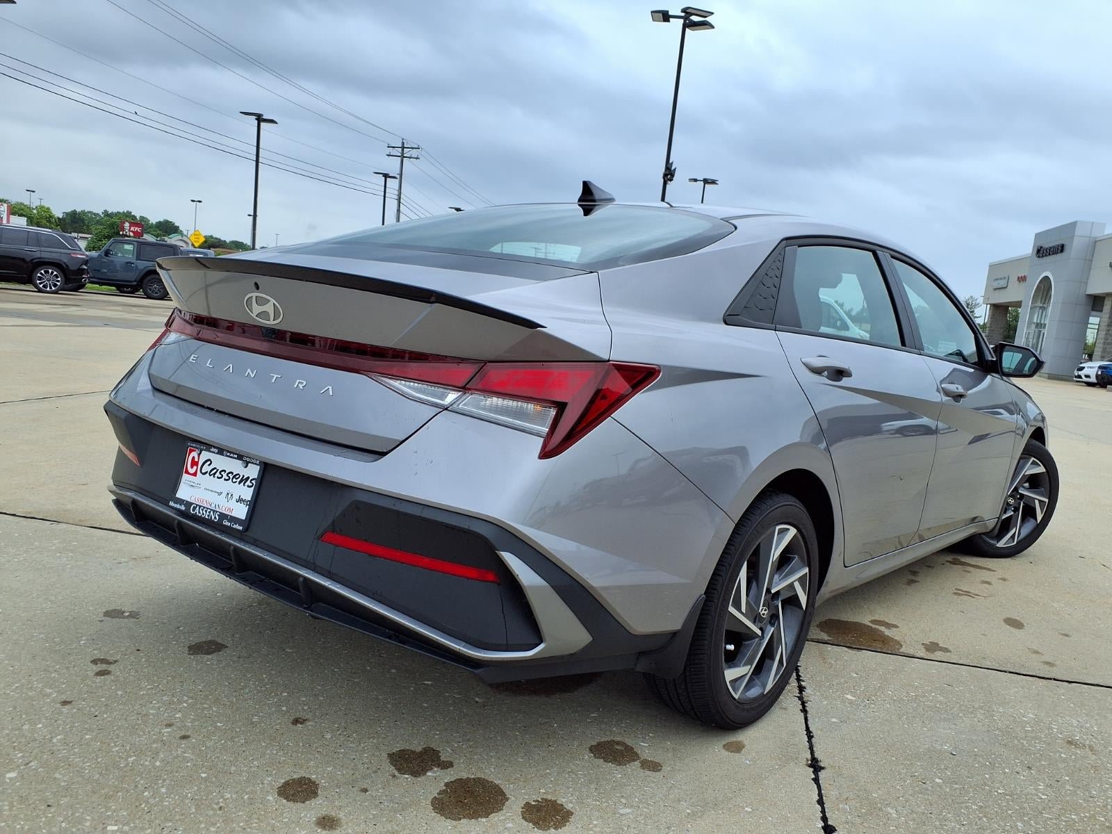 Used 2025 Hyundai Elantra Sport FWD image 27