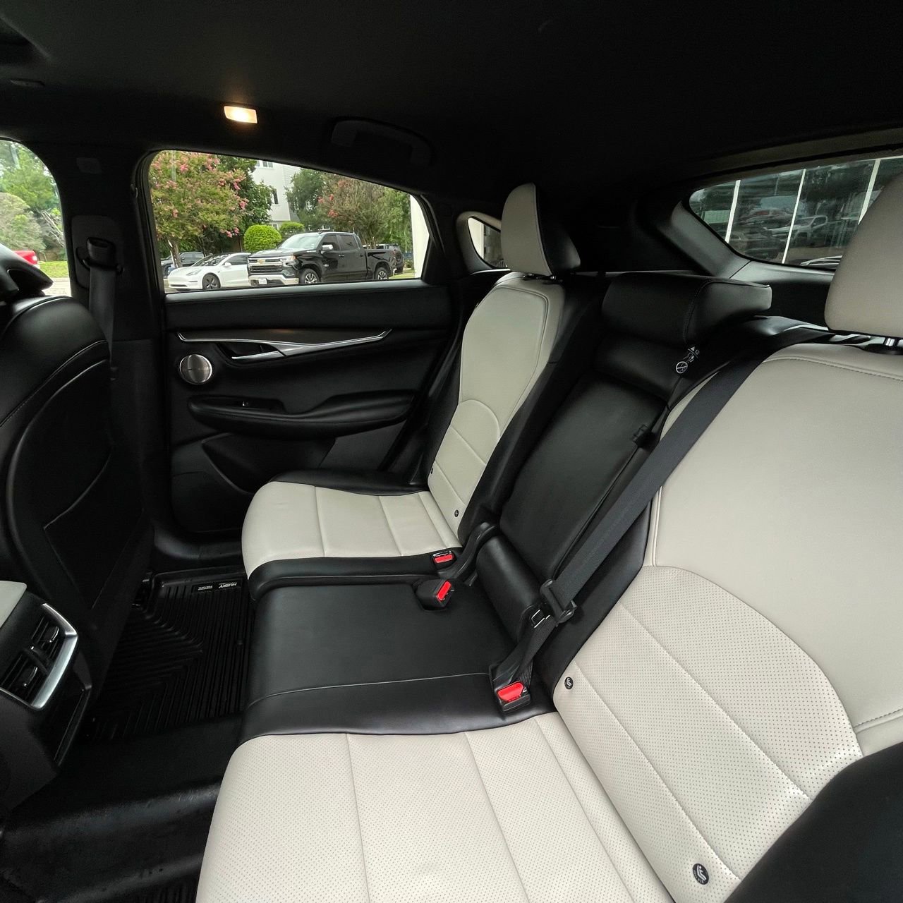 Used 2023 INFINITI QX55 Essential AWD/4WD image 24