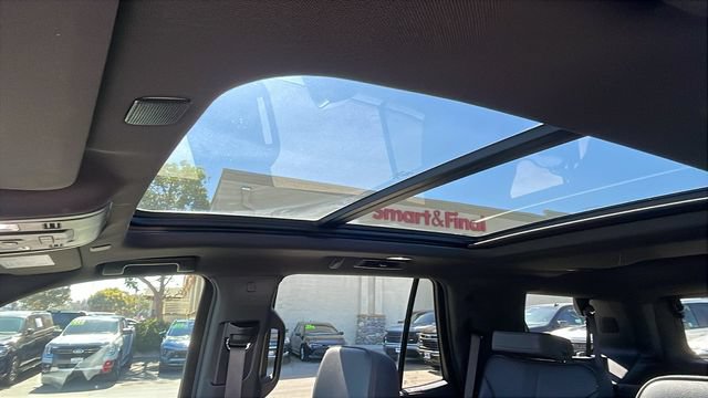 Used 2024 Chevrolet Tahoe RST w/ Sport Performance Package RWD image 30