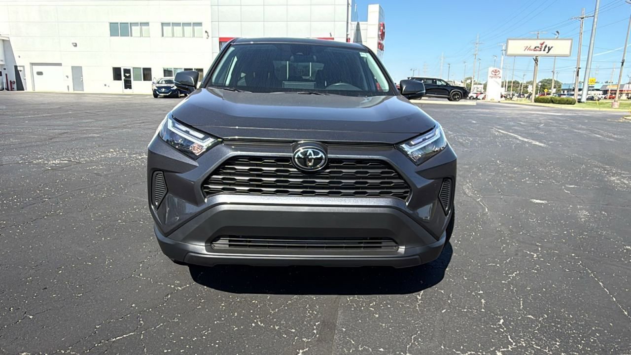 New 2025 Toyota RAV4 LE image 2