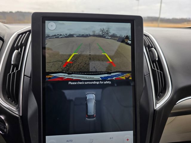 Used 2022 Ford Edge Titanium image 18