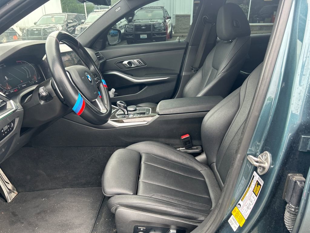 Used 2021 BMW 330i Sedan w/ Convenience Package RWD image 17
