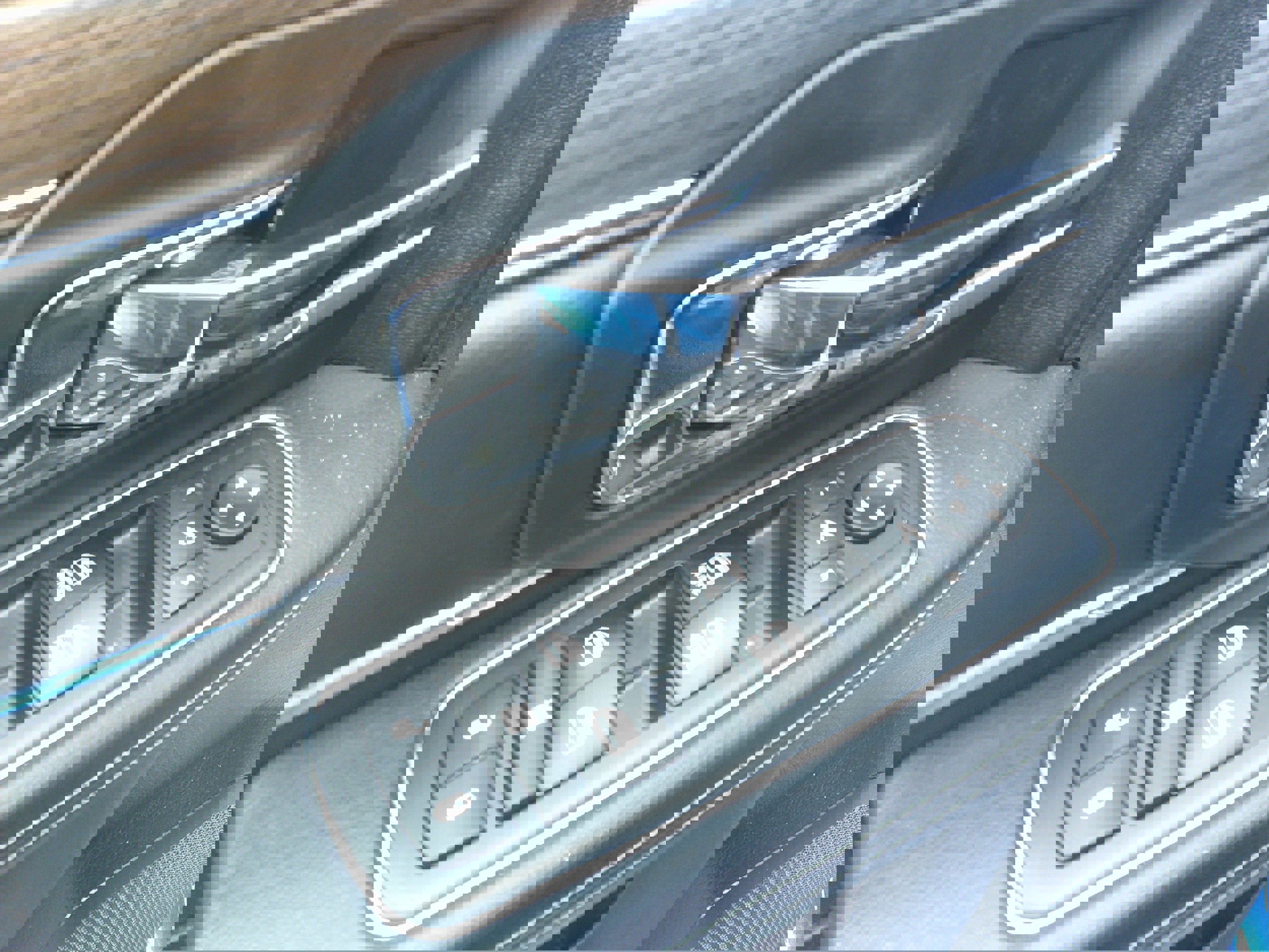 Used 2017 RAM 1500 Laramie w/ Convenience Group image 18