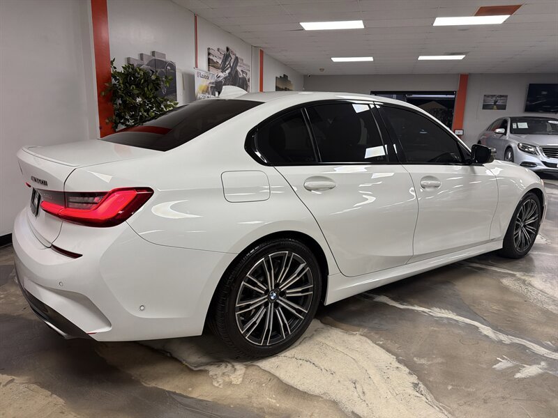 Used 2020 BMW M340i w/ Parking Assistance Package RWD image 17