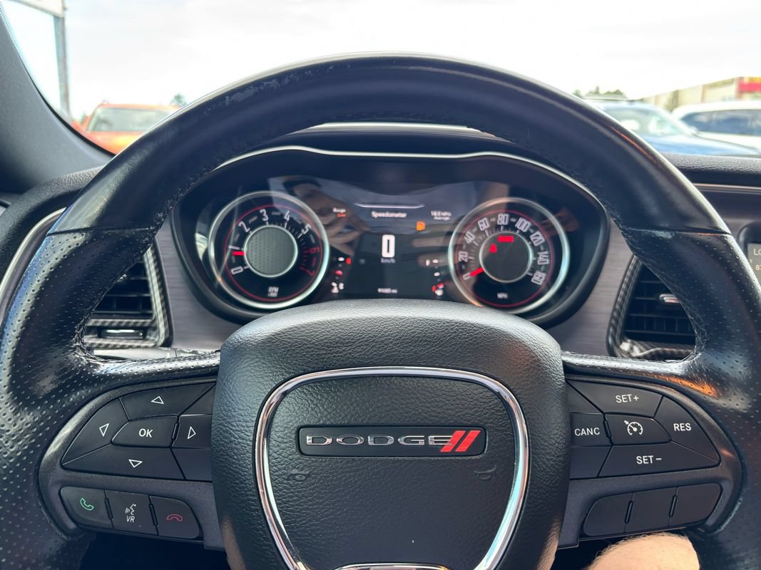Used 2015 Dodge Challenger R/T Plus RWD image 22