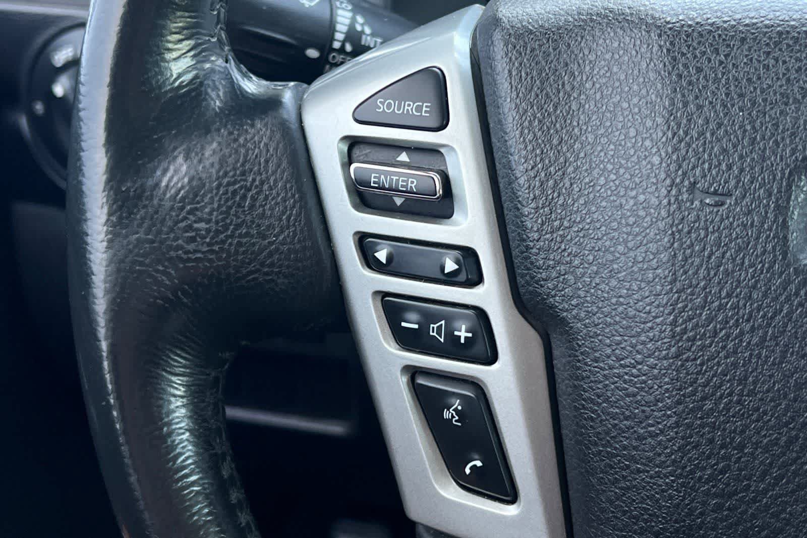 Used 2021 Nissan Titan SV w/ SV Convenience Package AWD/4WD image 49