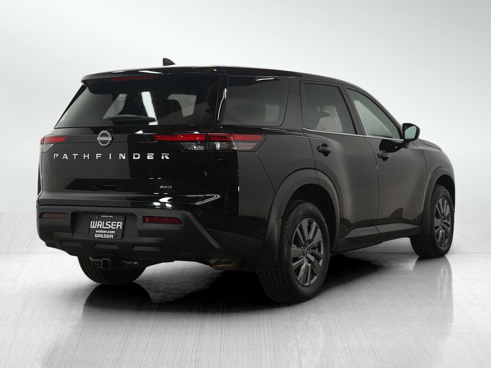 Used 2024 Nissan Pathfinder S image 5