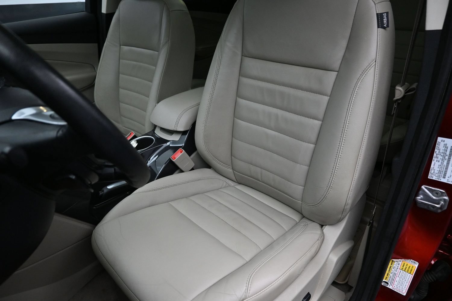Used 2016 Ford Escape Titanium w/ Equipment Group 301A AWD/4WD image 21