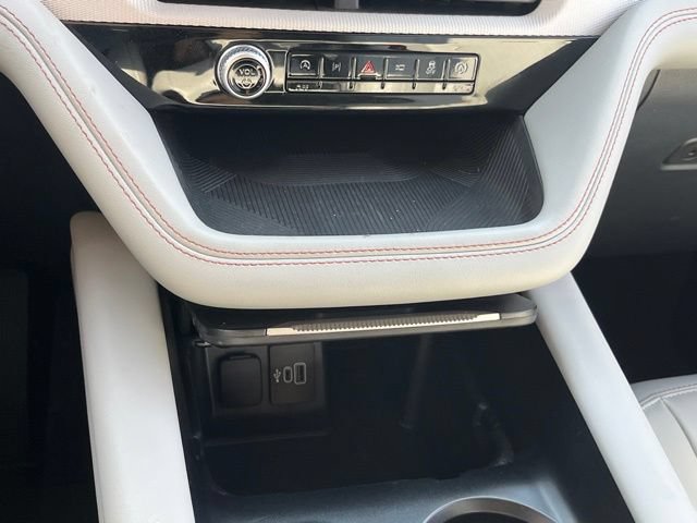Used 2025 Ford Explorer Active w/ Active Comfort Package RWD image 11