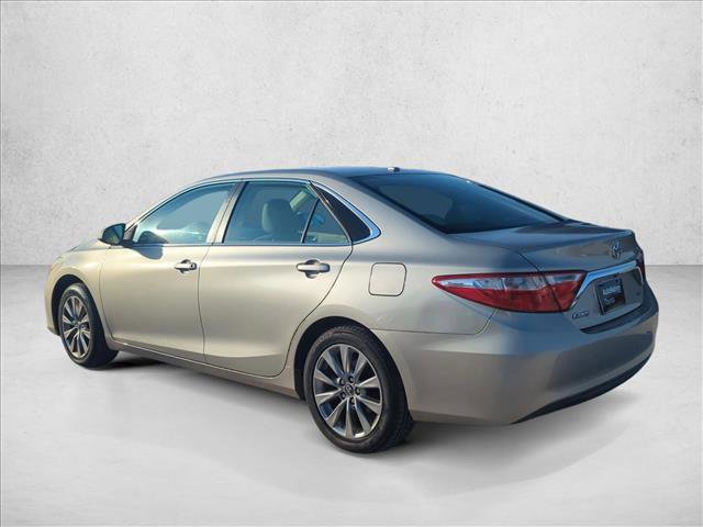 Used 2017 Toyota Camry XLE w/ Moonroof Package image 7