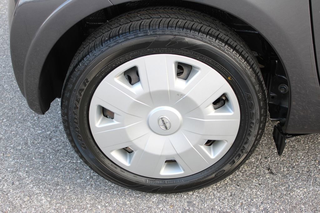 Used 2013 Scion iQ image 29