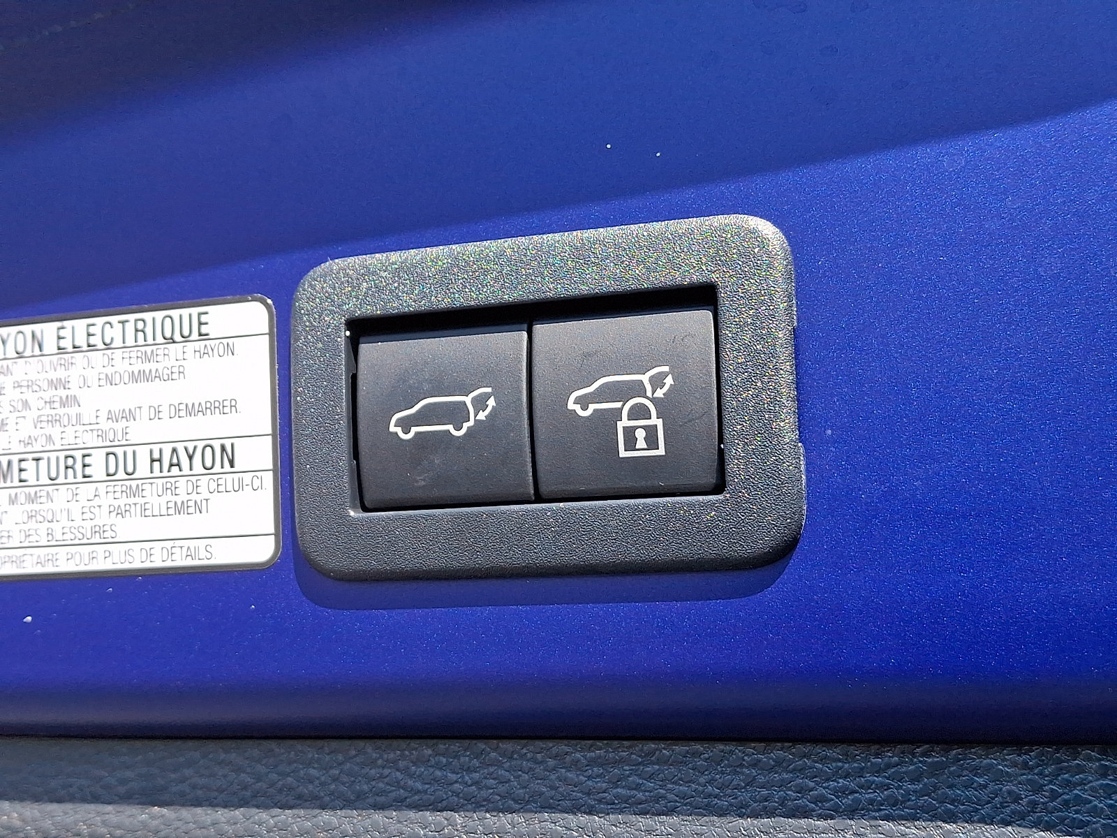 Used 2024 Toyota Corolla Cross XLE w/ Convenience Package AWD/4WD image 31