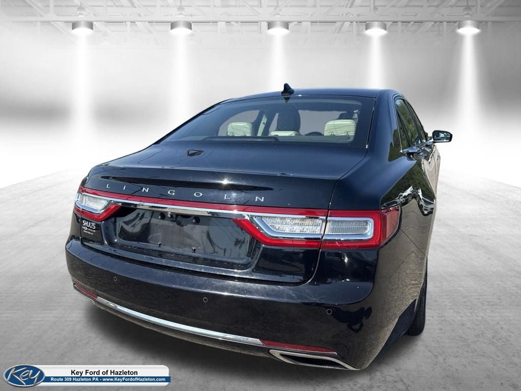 Used 2018 Lincoln Continental Premiere AWD/4WD image 11