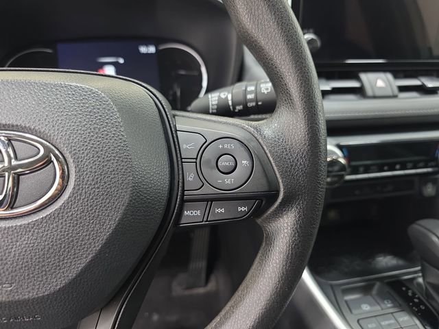 Certified 2023 Toyota RAV4 XLE AWD/4WD image 15