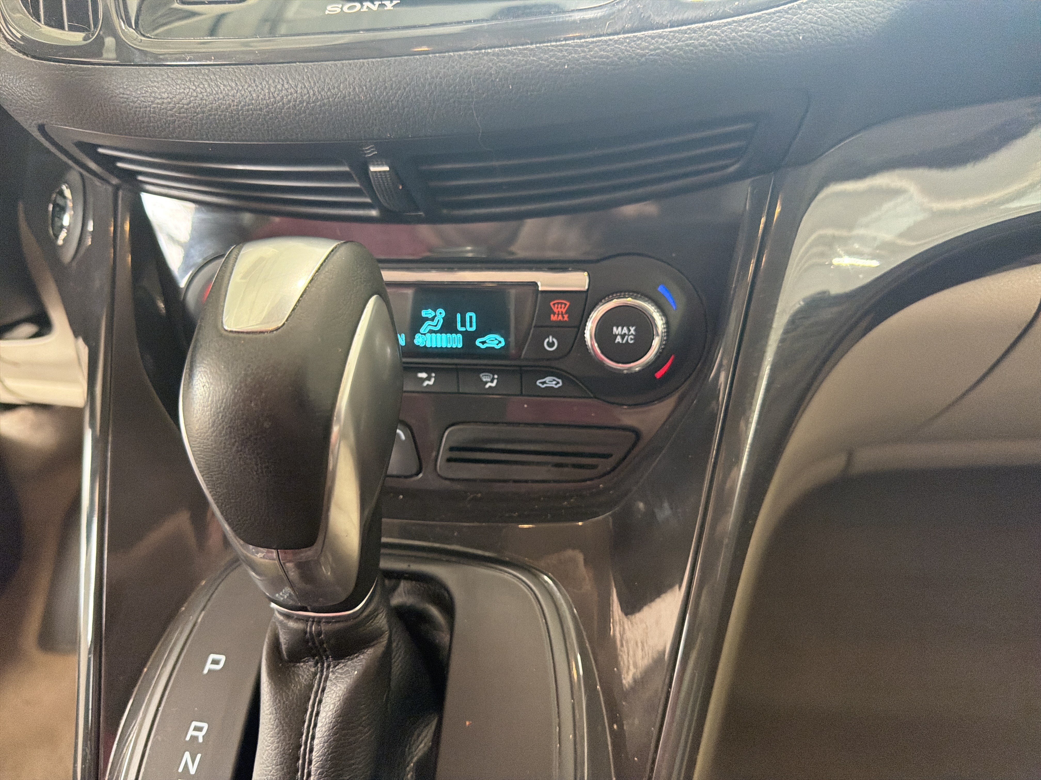 Used 2016 Ford Escape Titanium FWD image 37