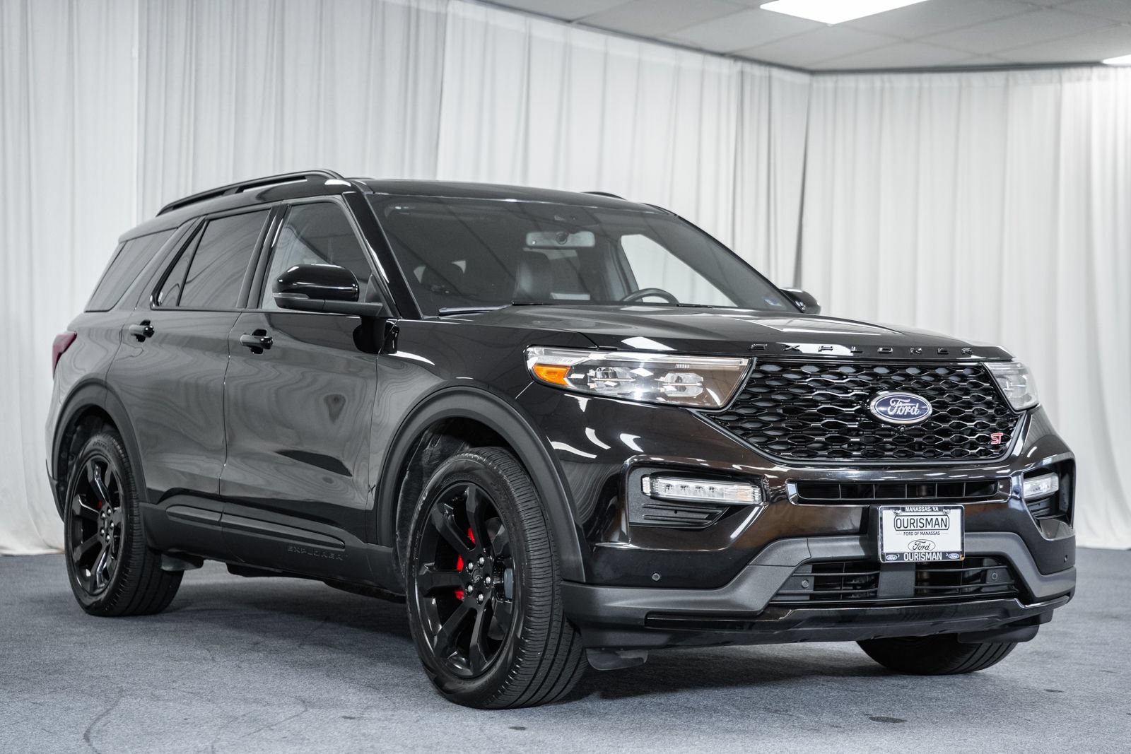 Certified 2023 Ford Explorer ST w/ Technology Package AWD/4WD image 1